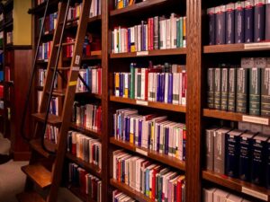 Kako urediti kućnu biblioteku prema vlastitim interesima